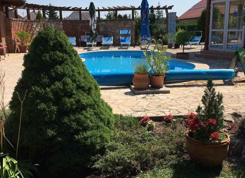 Pool Foto