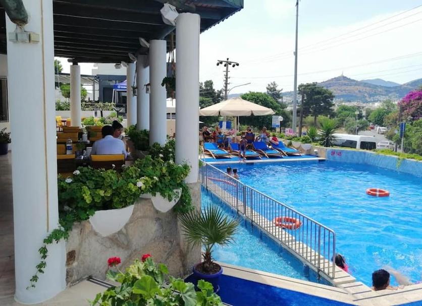 Pool Foto