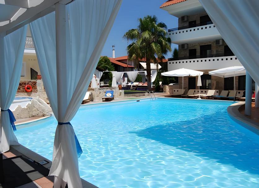 Pool Foto