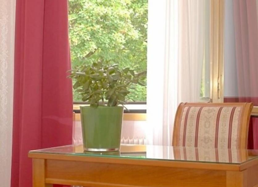 Zimmerausstattung Foto