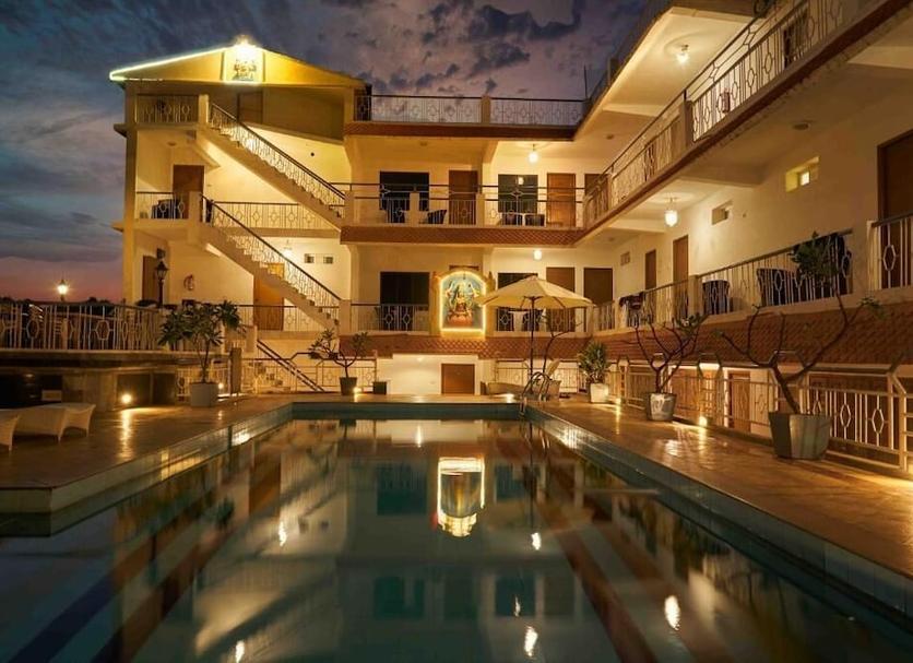 Pool Foto