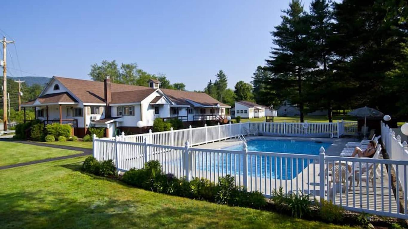 Riverbank Motel and Cabins Managed by Vacasa