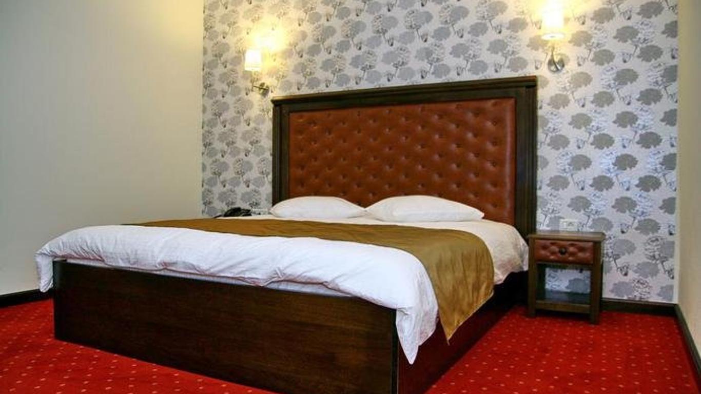 Hotel City