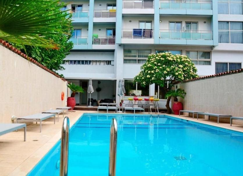 Pool Foto