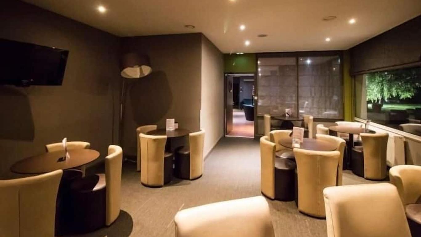 Adonis Villefranche Ambiance Hotel