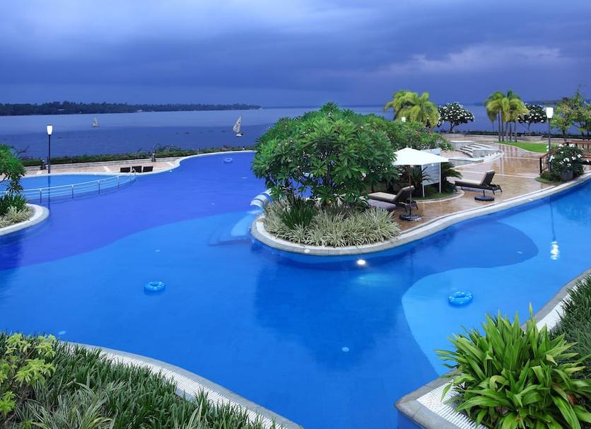Pool Foto