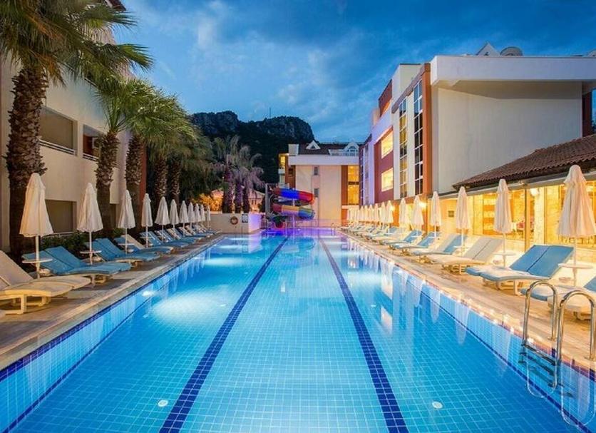 Pool Foto