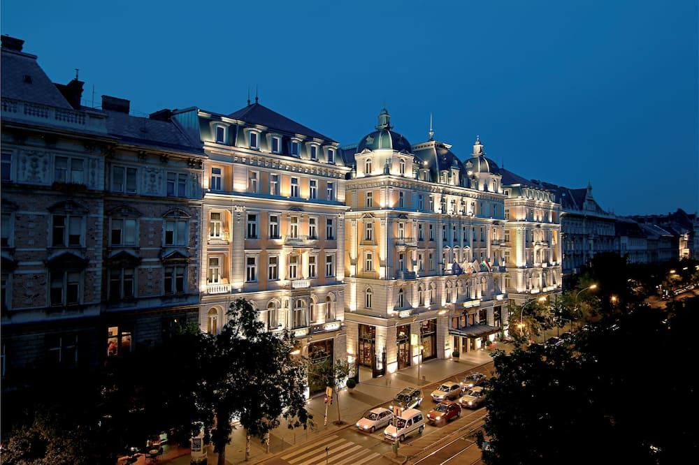 Gebäude