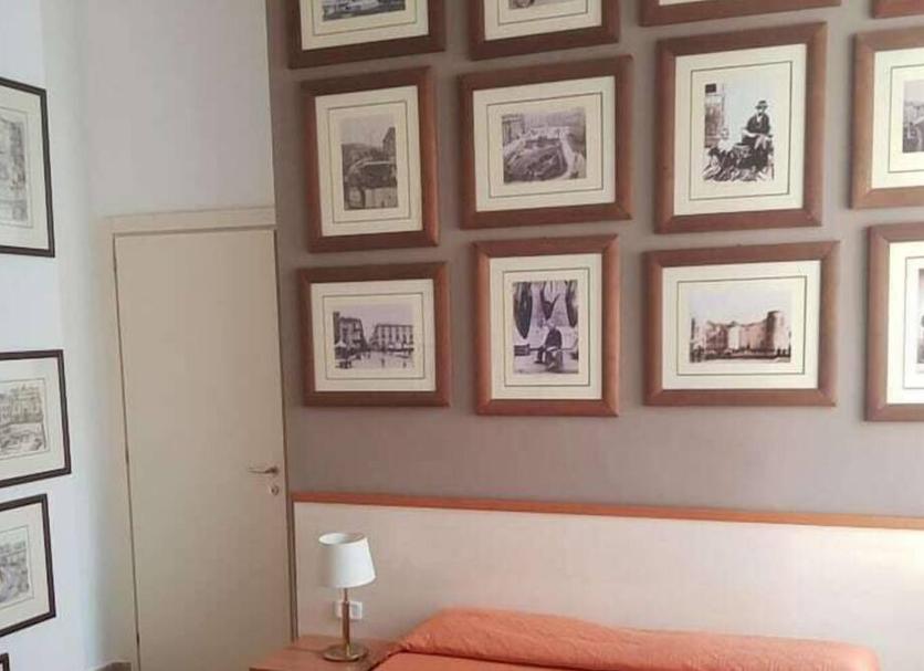 Zimmerausstattung Foto