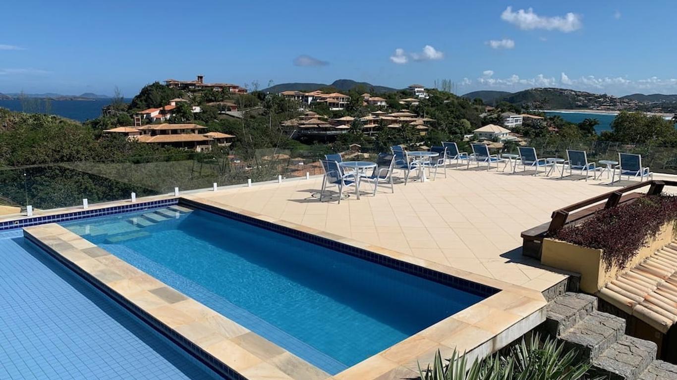 Praia da Ferradurinha Guest House