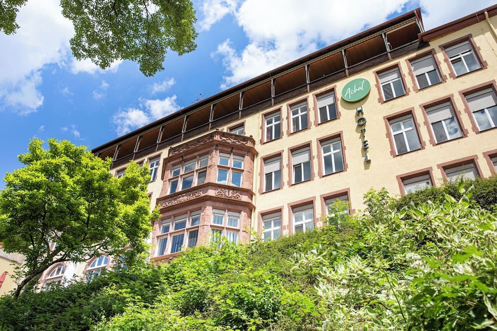 Gebäude