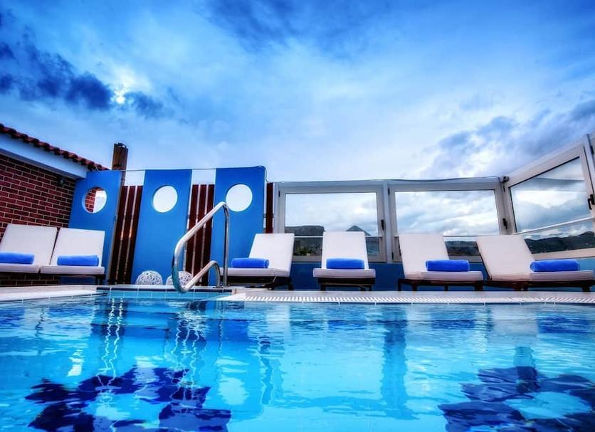 Pool Foto