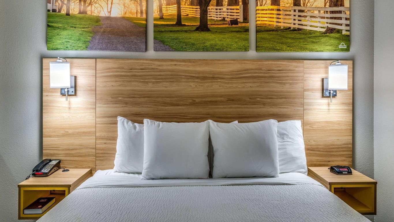 Days Inn & Suites by Wyndham Prattville-Montgomery