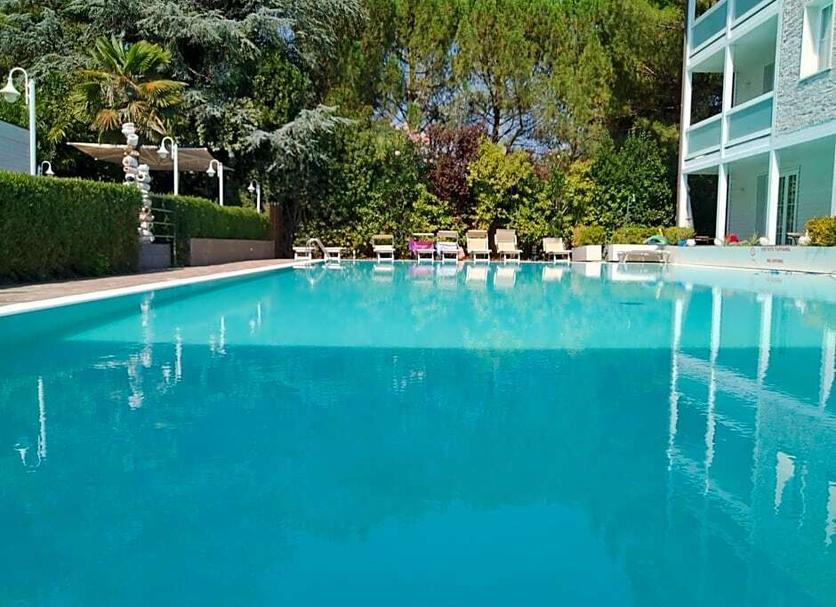 Pool Foto