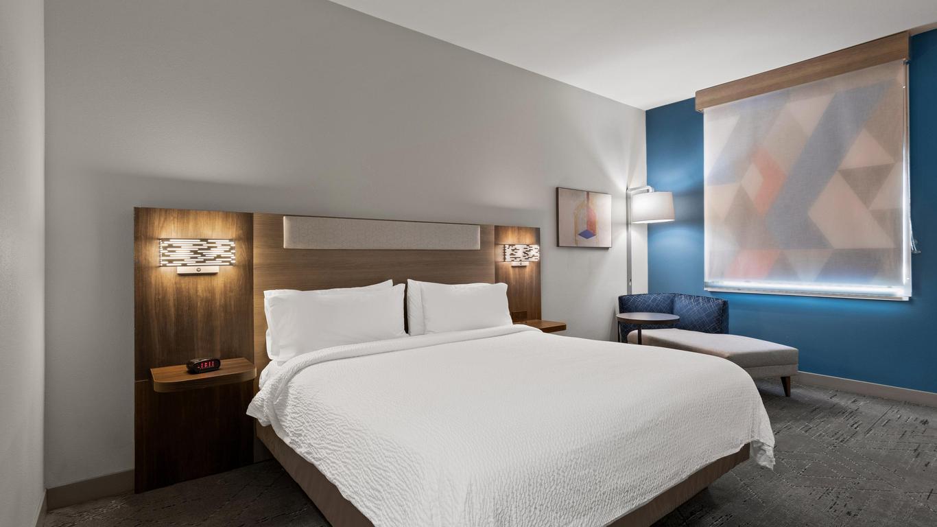 Holiday Inn Express Hotel & Suites Oklahoma City Northwest, An IHG Hotel