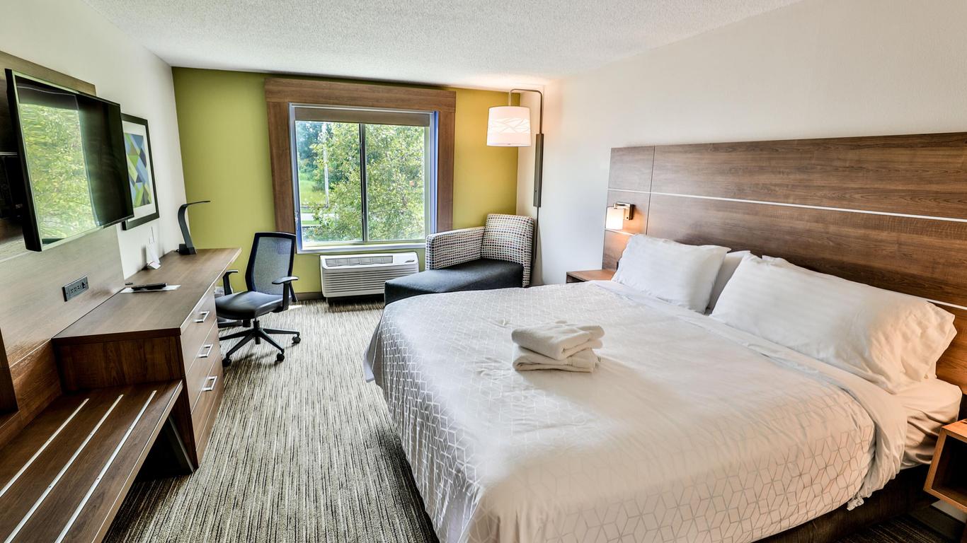 Holiday Inn Express & Suites Dickson By IHG