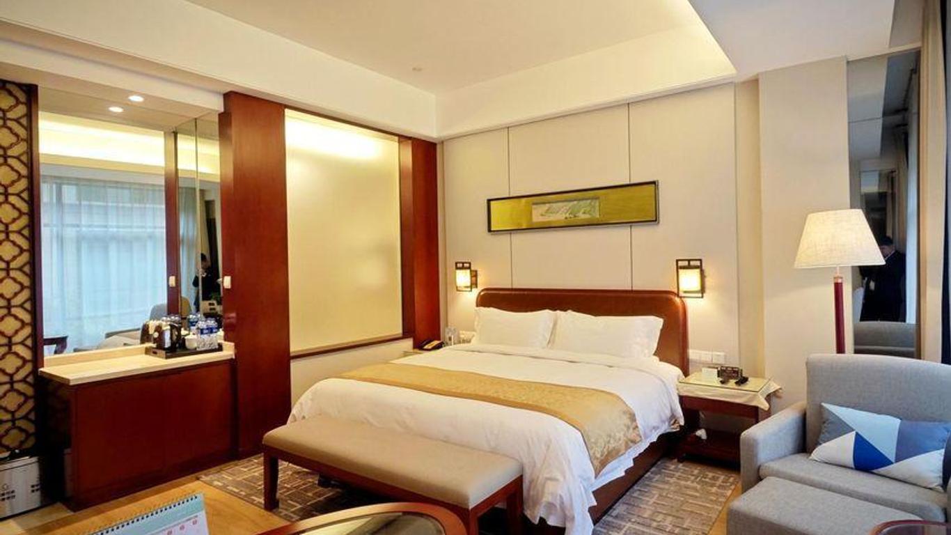 Jinling Nanlin Hotel