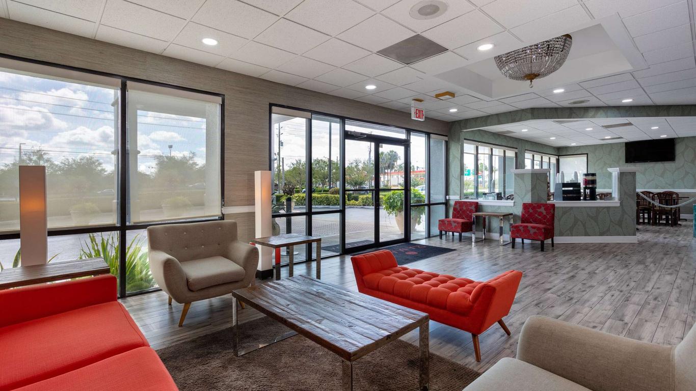 Ramada by Wyndham Altamonte Springs Near I-4