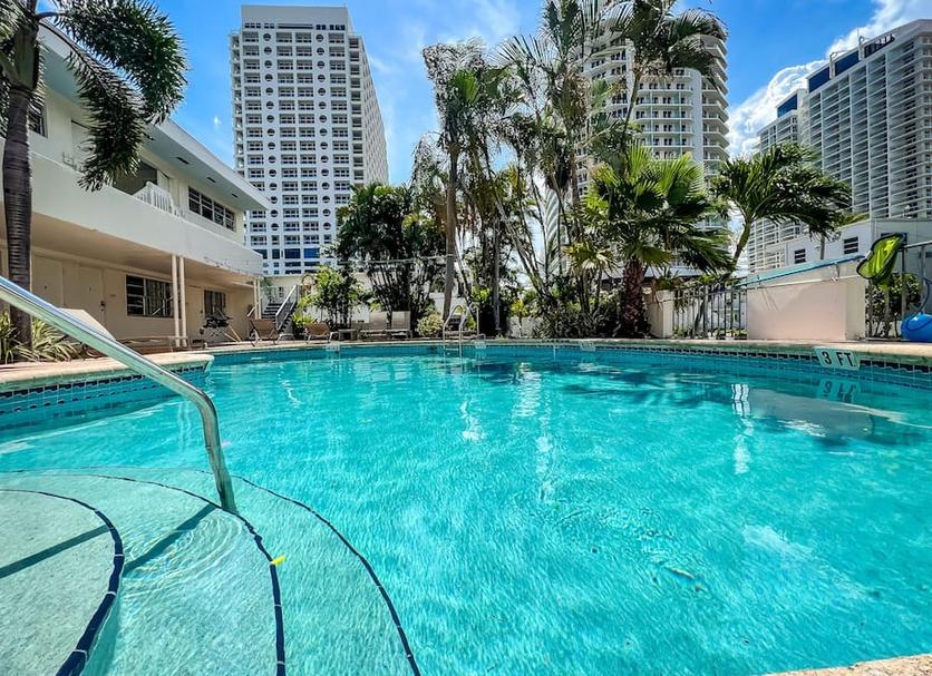 Pool Foto