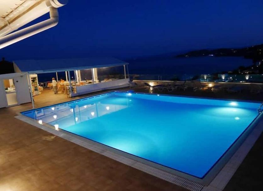 Pool Foto
