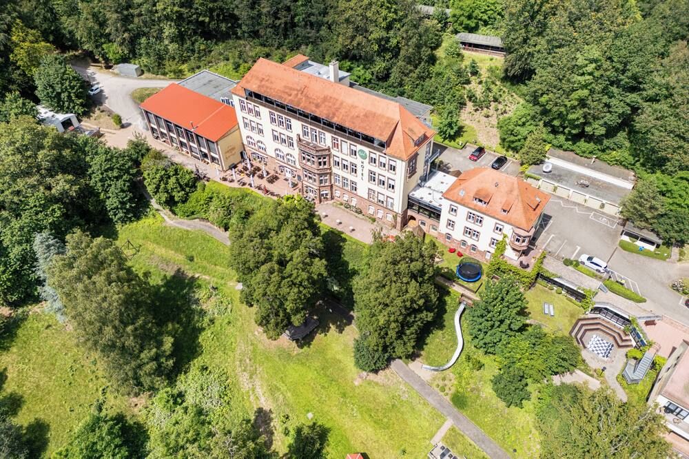 Gebäude
