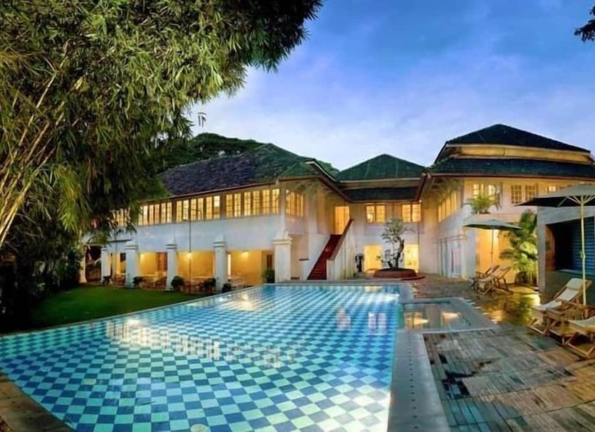 Pool Foto