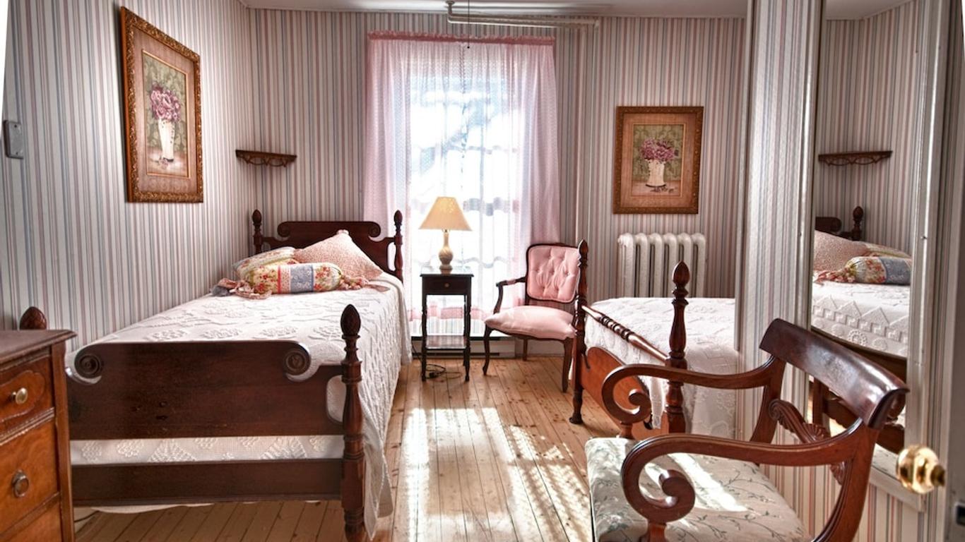 Telegraph House Motel
