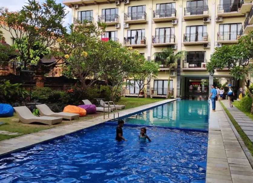 Pool Foto