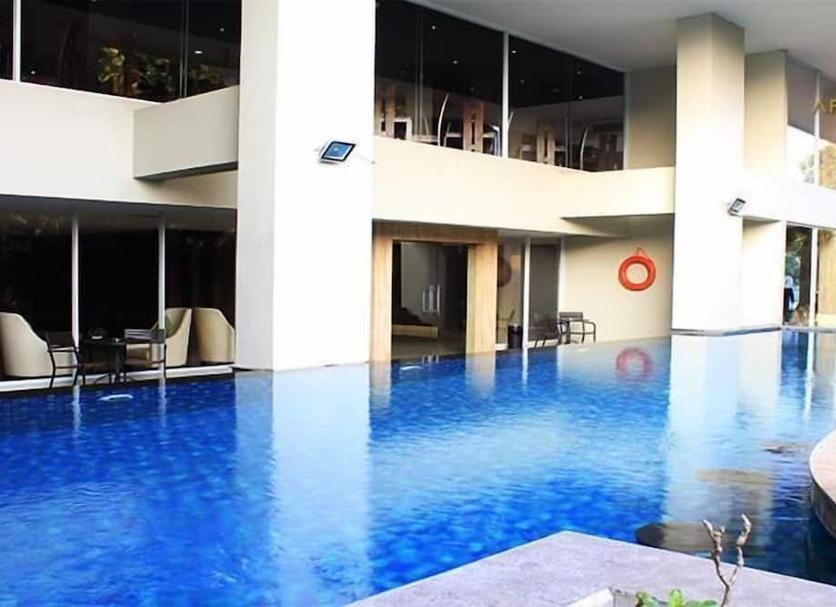 Pool Foto