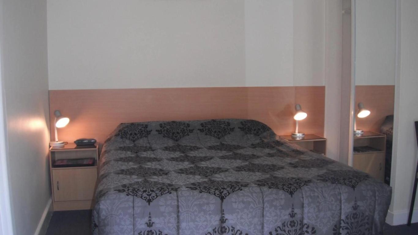 Clifton Motel