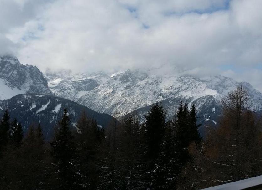 Außenansicht Foto