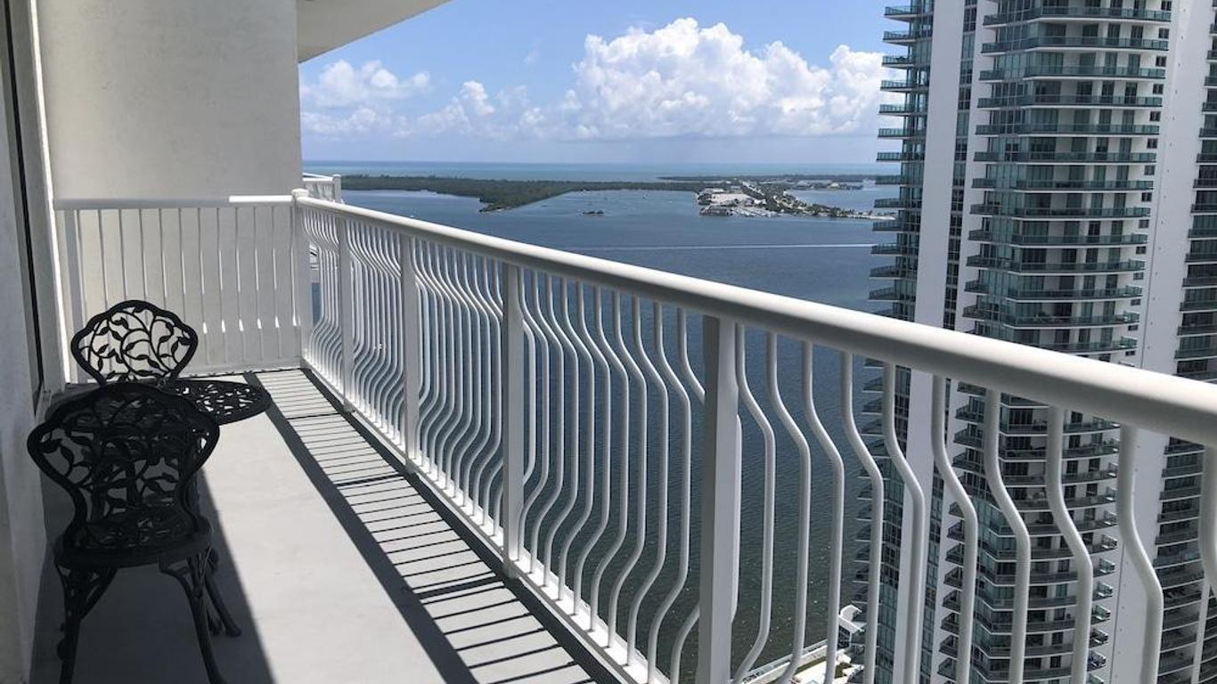 Executive Corporate Rental at The Club at Brickell Bay