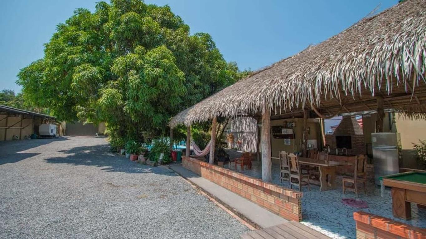 Hotel Borari