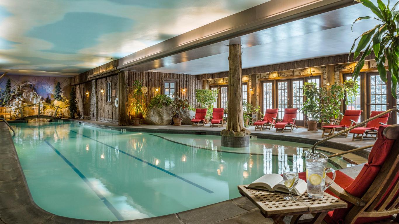 Mirror Lake Inn