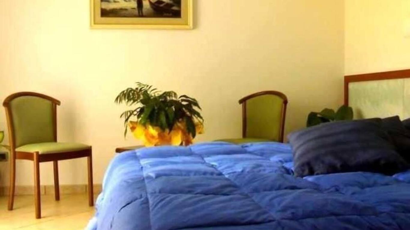 Sea Garden Hotel
