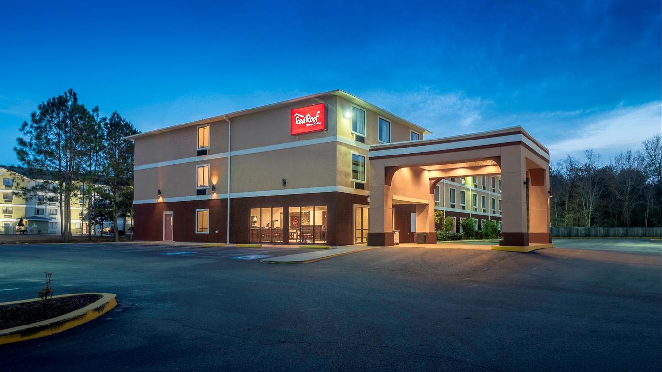 Red Roof Inn & Suites Biloxi