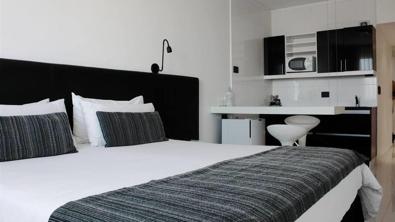 Cyan Recoleta Hotel
