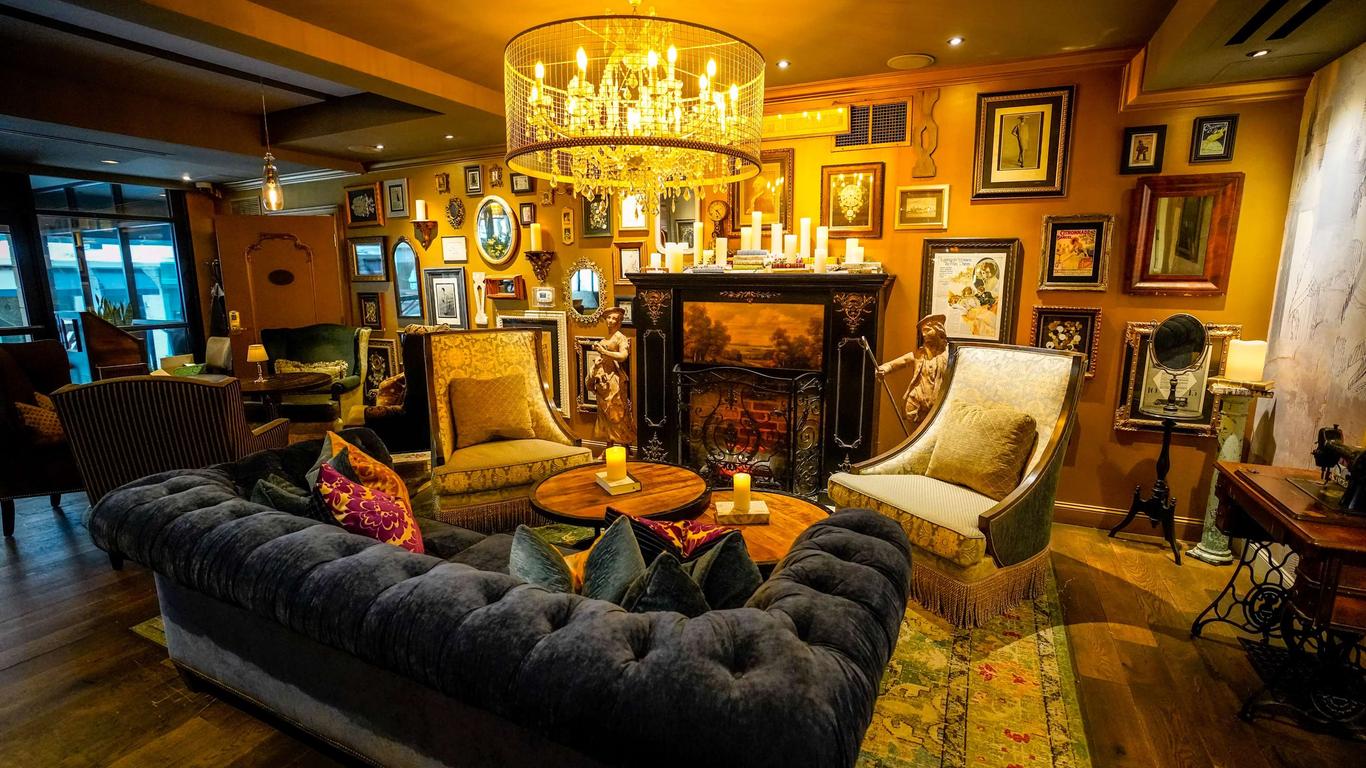 The Ivey's Hotel