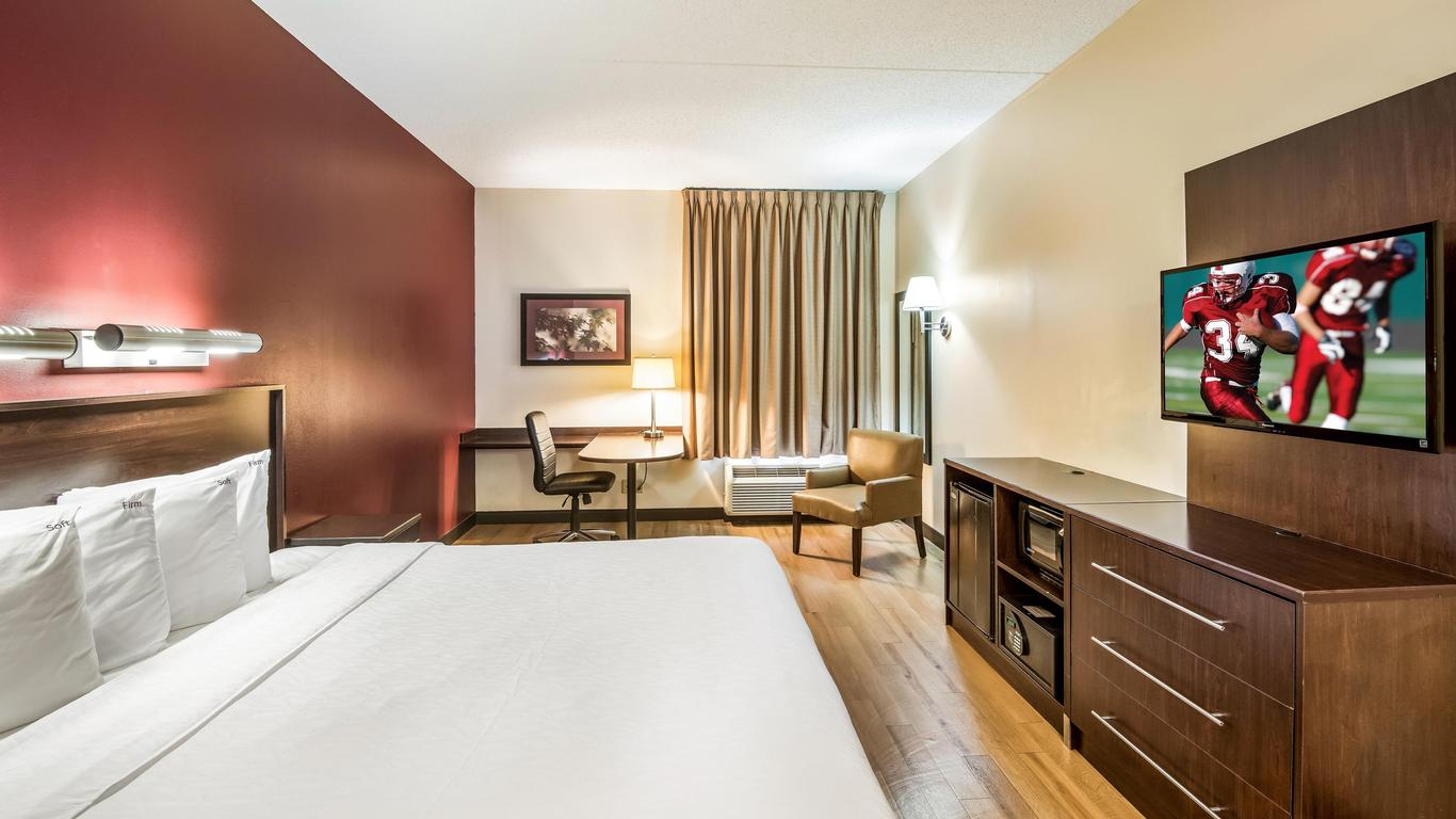 Red Roof Inn Plus+ Austin South