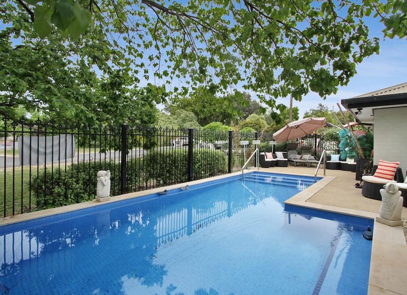Pool Foto