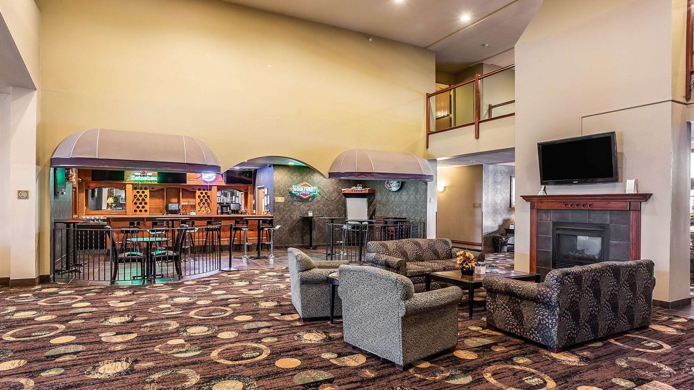 Quality Inn & Suites