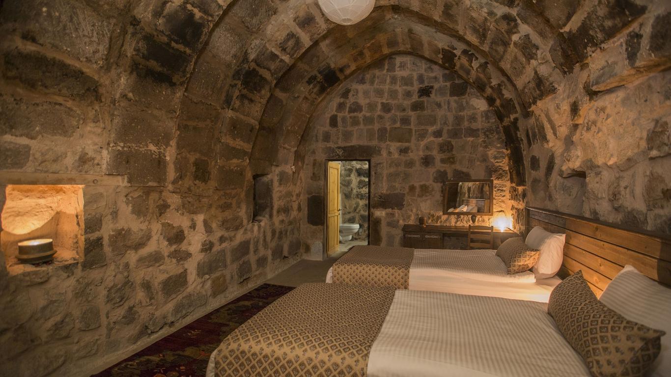 Helike Cave Suites