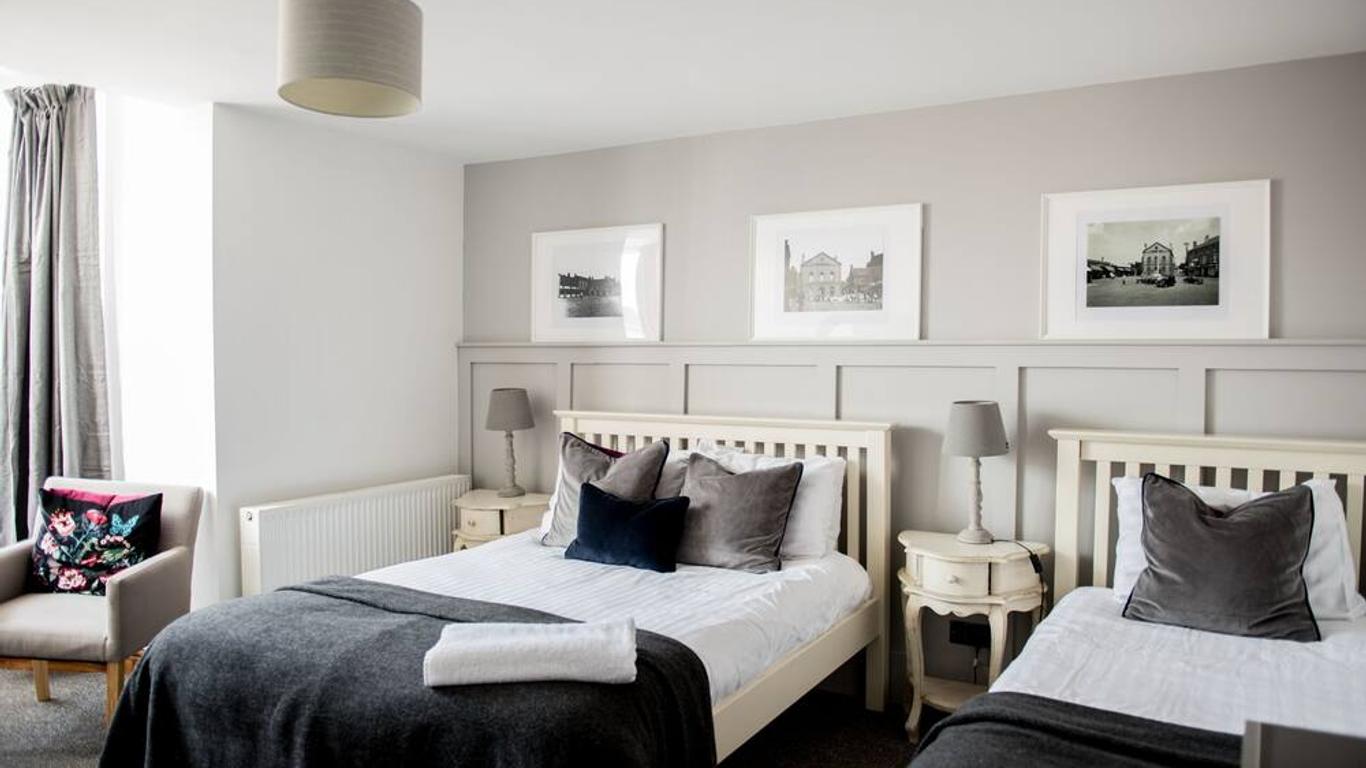 The George Hotel