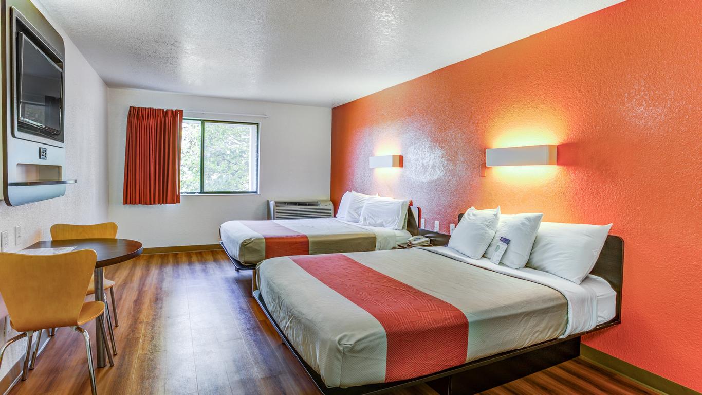 Motel 6 Portland-Tigard West