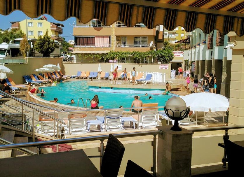 Pool Foto