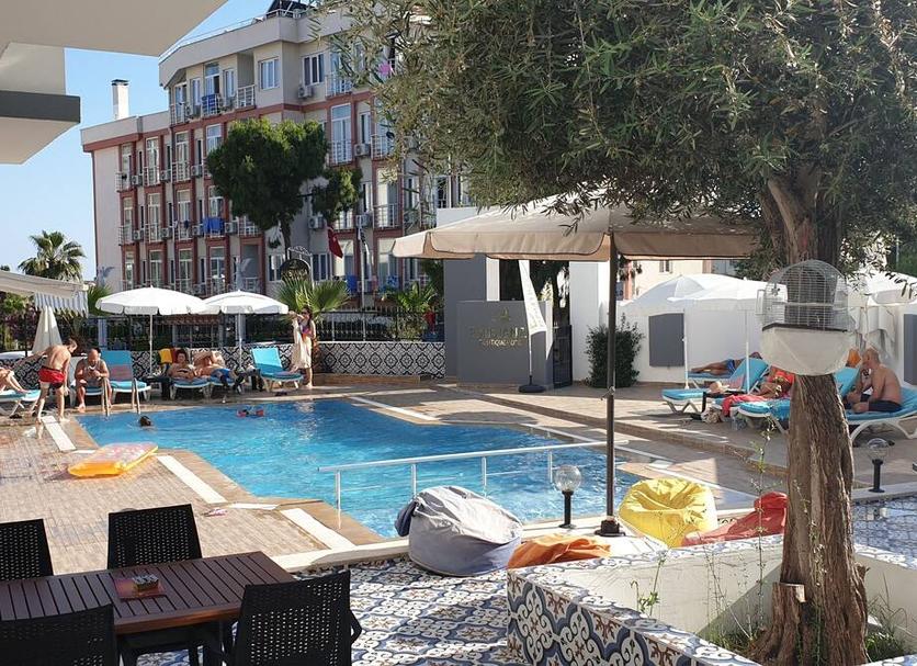 Pool Foto