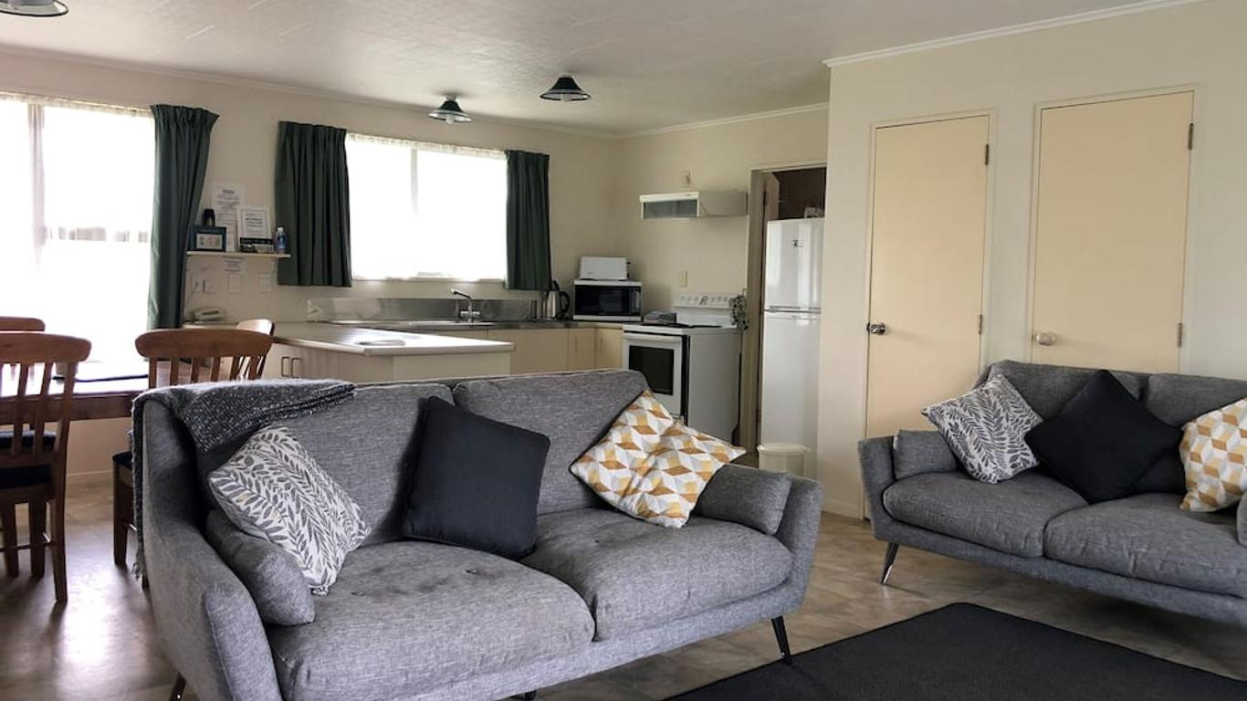Alexandra Garden Court Motel