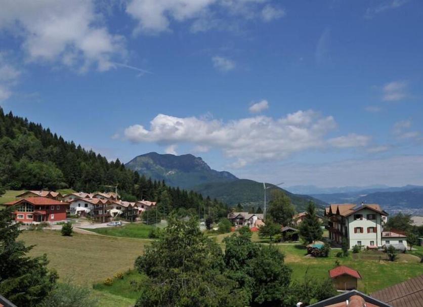 Außenansicht Foto