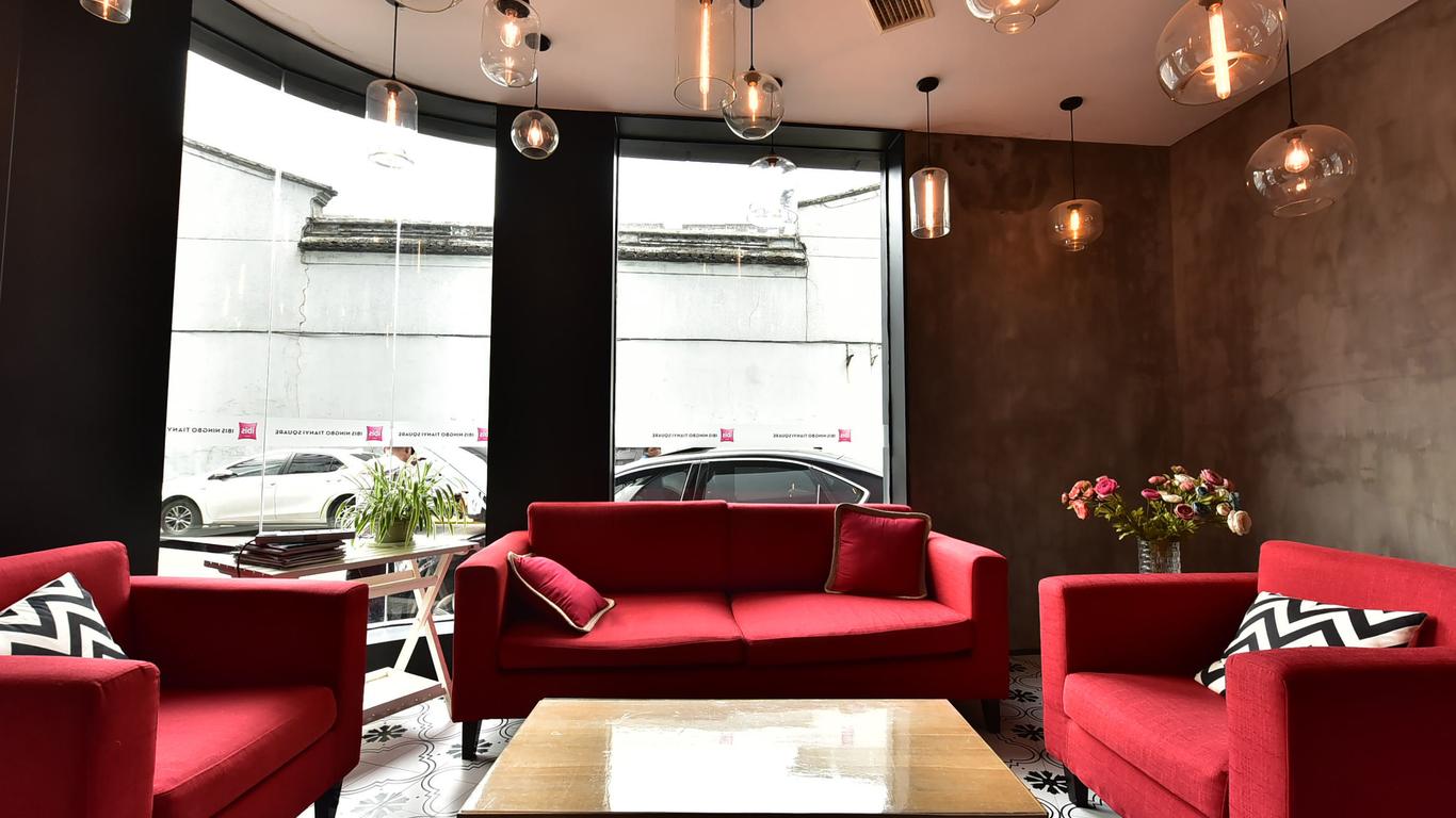 Ibis Ningbo Tianyi Square