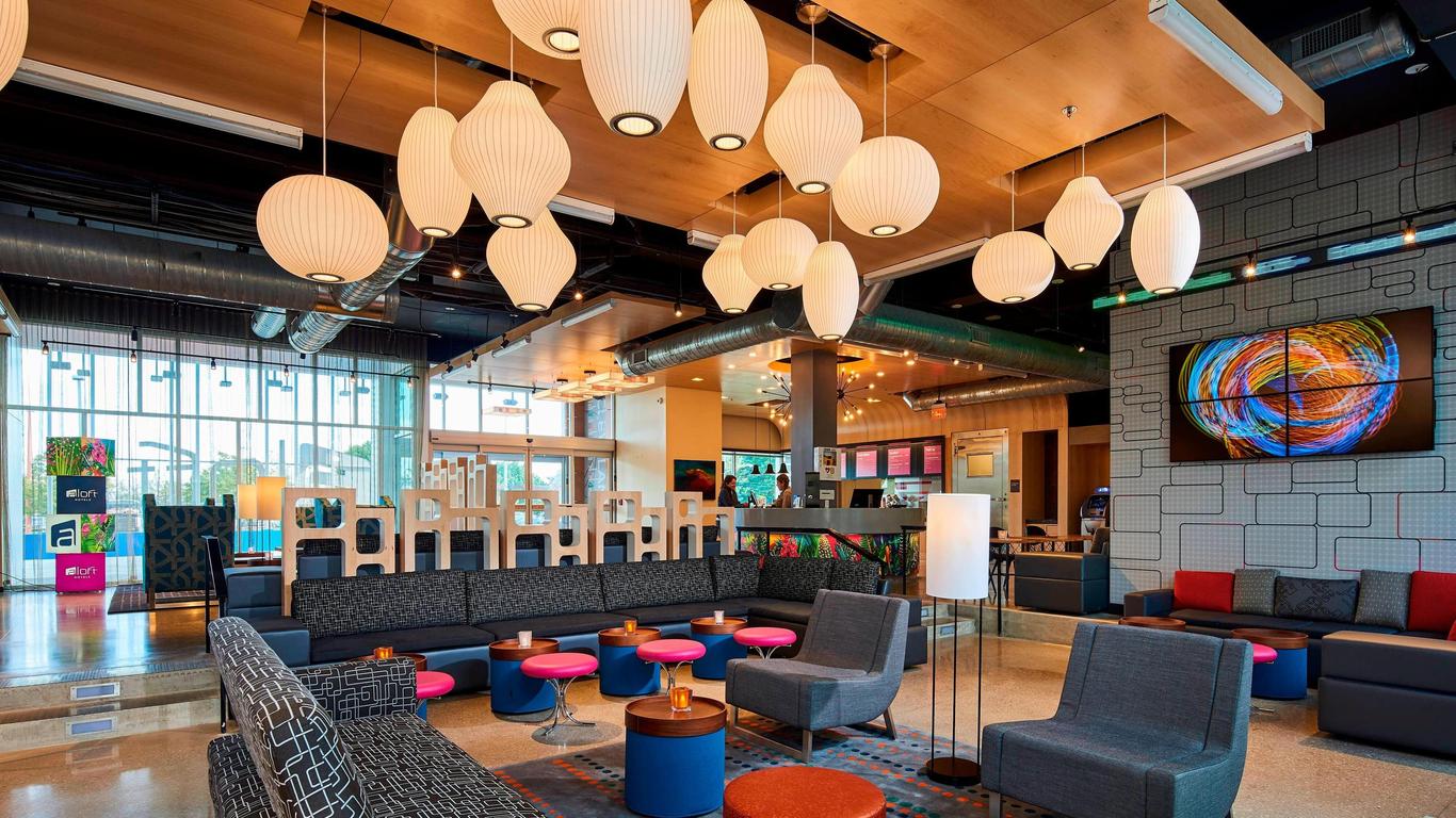 Aloft Cleveland Airport